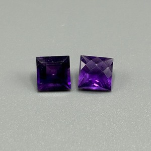 lot 17 image: 3.27 Carat Amethyst Faceted Square Cut - Set of 2 Loose Stones