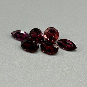 lot 19 image: 5.60 Carat Garnet Faceted Mixed Cut - Assorted Size & Shape Set of 6 Loose Stones