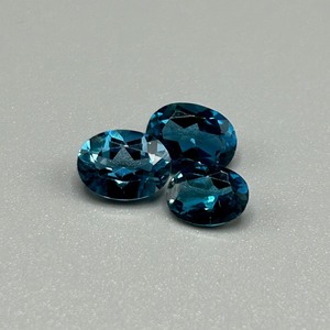 lot 37 image: 3.82 Carat London Blue Topaz Faceted Oval Cut - Assorted Size Set of 3 Loose Stones