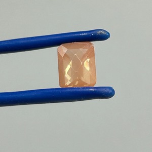 lot 40 image: 2 Carat Sunstone Faceted Rectangular Emerald Cut