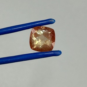 lot 47 image: 3.54 Carat Sunstone Faceted Cushion Square Cut