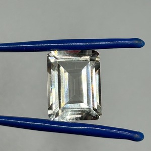 lot 77 image: 10.81 Carat Rock Crystal Colorless Quartz Faceted Rectangular Emerald Cut