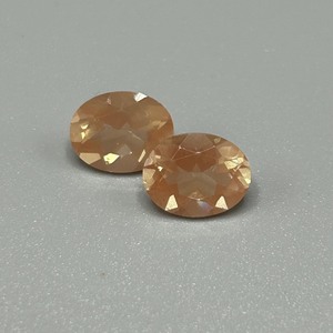lot 102 image: 3.53 Carat Sunstone Faceted Oval Cut - Set of 2 Loose Stones