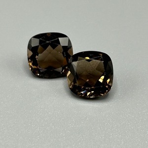 lot 118 image: 7.70 Carat Smoky Quartz Faceted Cushion Square Cut - Set of 2 Loose Stones
