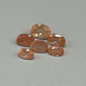 lot 125 image: 4.26 Carat Sunstone Faceted Oval Cut - Assorted Size Set of 6 Loose Stones