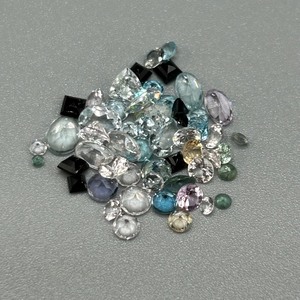 lot 130 image: 6.98 Carat Lot of Mixed Stones Various Quartz, Topaz, and more Lot of Assorted Loose Gemstones