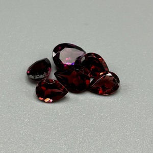 lot 137 image: 5.86 Carat Garnet Faceted Pear Cut - Set of 6 Loose Stones