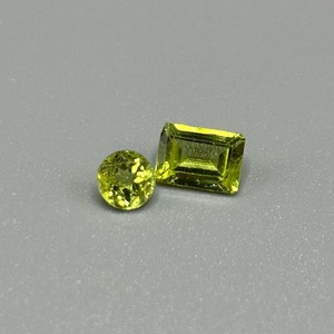 lot 177 image: 1.53 Carat Peridot Mixed Cut - Set of 2 Loose Stones