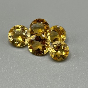 lot 86 image: 7.09 Carat Citrine Faceted Round Cut - Set of 5 Loose Stones