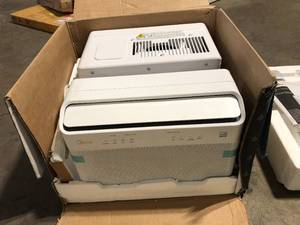 lot 15 image: Midea 8,000 BTU 115V Window Air Conditioner Cools 350 Sq. Ft. with Wi-Fi and ENERGY STAR in White    Customer Returns See Pictures
