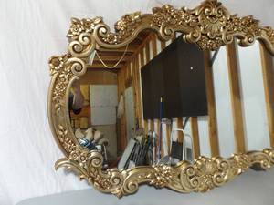 lot 17 image: Large Hanging Wall Mirror