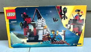 New Scary Pirate Island and Gingerbread Ornaments Lego Sets