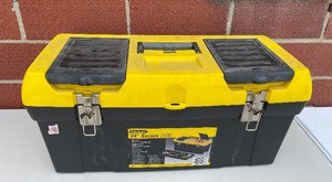 lot 9 image: Stanley 24 Series 2000 Tool Box and Tools