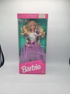 lot 58 image: Woolworth Special Edition Sweet Lavender Vintage Mattel Barbie