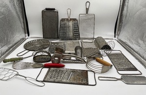 lot 40 image: Lot of Vintage Kitchen Utensils