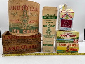 lot 70 image: Vintage Land O Lakes Lot Wood Cheese Box Vintage Ice Cream Tub Litchfield MN