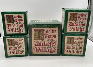 lot 80 image: Lot of 5 Department 56 Heritage Village Collection Figurines with box