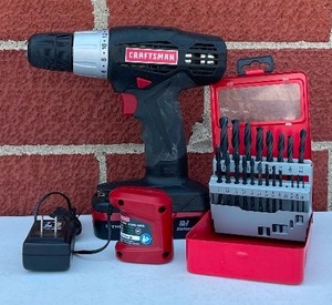lot 65 image: Craftsman 19.2V Drill with Charger and Die Hard Battery