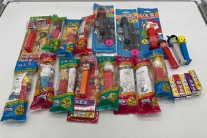lot 111 image: Pez Dispensers, The Incredibles, Star Wars, Holiday etc