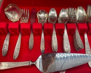 lot 1 image: Wedgewood International Silver Sterling Flatware 53 pieces