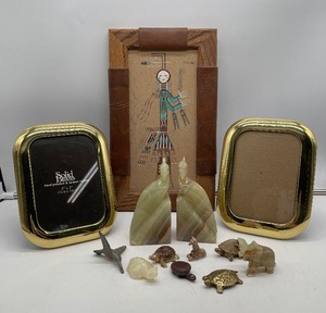 lot 126 image: Brass Picture Frames, Mexico OnyxStone Bookends Collection Small Turtles