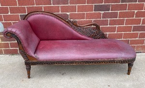 lot 146 image: Hand Carved Swan Chaise Lounge Fainting Couch Leather