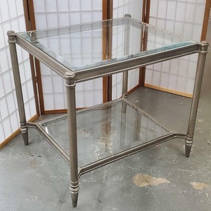 lot 164 image: High Quality Heavy Beveled Glass Top Side Table