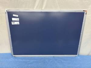 lot 32 image: Staples 52674 3 x 2 Standard Melamine Whiteboard with Aluminum Finish Frame - In Great Condition