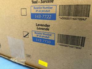 lot 40 image: 1 Case (500 each) NEW Patterson Dental 143-7730 Premium Patient Bibs - Lavender (open box)