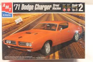 Sealed in Box 1971 Dodge Charger Street Machine Model Car Kit