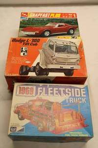 Lot of assorted model car parts