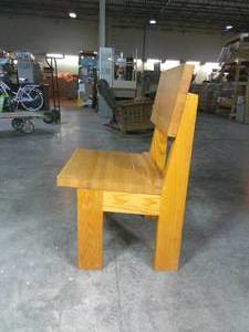 lot 10 image: Solidly Constructed Parishioners Chair