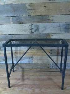 lot 53 image: 18 12 24-22 Mesh Grate Iron Bench
