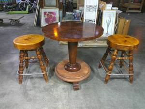 lot 67 image: Set of 2 Round Swivel Stools and Round Table