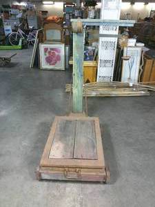 lot 73 image: Industrial Flour Bag Scale, Portable