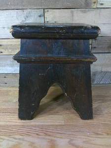 lot 76 image: Vintage Solid Wood Step Stool-Dark Brown
