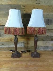 lot 105 image: Set of 2 30 Table Lamp w Red & Gold Loop Tassel Shades