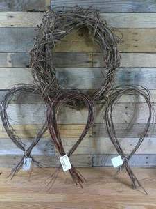 lot 151 image: Set of 4 Wreaths, 1 Grape Vine, 3 Iron Wood