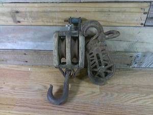 lot 164 image: Set of 2 Antique Hoist Hooks
