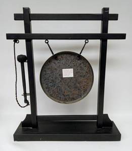 lot 3 image: Vintage Gong on an Ornamental Stand