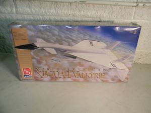 NEW SEALED IN BOX - AMT ERTL NORTH AMERICAN XB-70A-1 VALKYRIE 172 SCALE SPECIAL LIMITED EDITION - FANTASTIC PIECE - SEE PICTURES