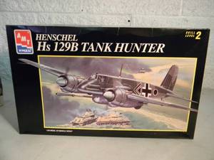 NEW IN BOX - AMT ERTL HENSCHEL Hs 129B TANK HUNTER 148 SCALE MODEL KIT #8684 - GREAT PIECE - SEE PICTURES