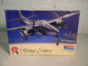 NEW SEALED IN BOX - REVELL MONOGRAM HERITAGE EDITION F7F TIGERCAT 172 SCALE MODEL KIT #6062 - GREAT PIECE - SEE PICTURES