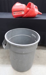 HEAVY DUTY HUGE GARBAGE CAN  4 INDUSTRIAL FUNNELS