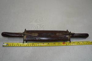 lot 3 image: Vintage Carving Knife Set