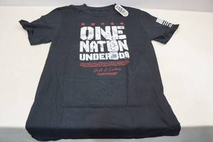 lot 47 image: Hold Fast Adult Mens T-Shirt -Small