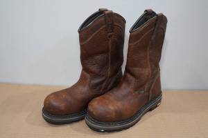 lot 65 image: Irish Setter Edgerton 11 Waterproof Safety Toe Leather Boots -Size 6