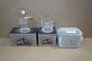 lot 77 image: 2 Lucky Shot Rocks Glasses with Matching Pint Glass