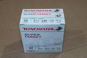 lot 124 image: 25 Winchester Super Target 12 Gauge 2-34 7-12 Shot Shotshells