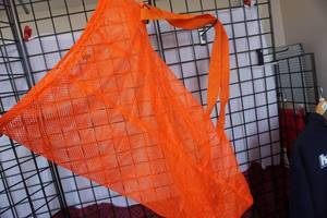 lot 9 image: Blaze Orange Mesh Back Pack Gear Decoy Bag
